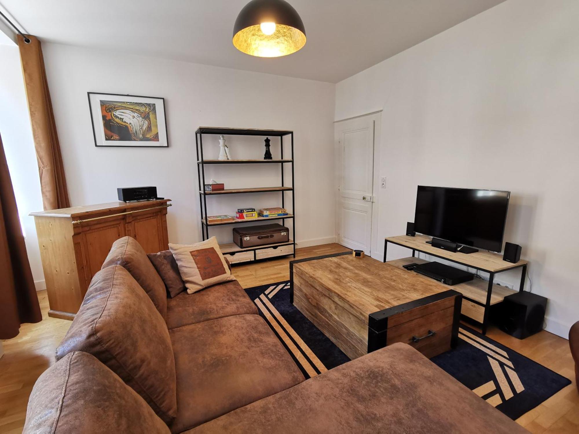 Appartement 3 Chambres Au Coeur Du Jura, Ideal Famille Сален-ле-Бен Экстерьер фото